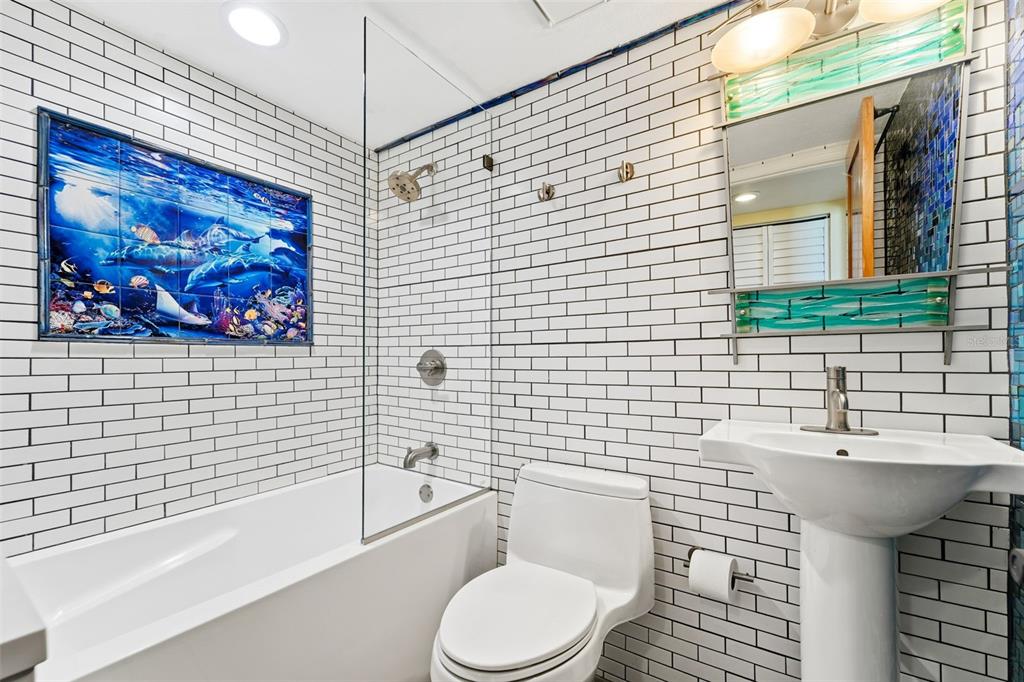 15316 Gulf Boulevard, Unit 404 Madeira Beach, FL 33708 - Photo 23 of 40