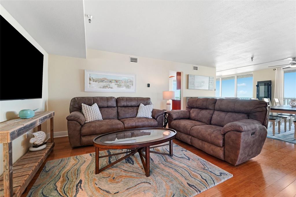 15316 Gulf Boulevard, Unit 404 Madeira Beach, FL 33708 - Photo 4 of 39