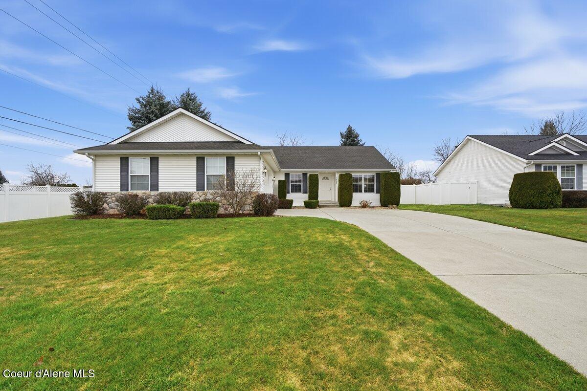 1628 W Cardinal Ave_RedHogMedia