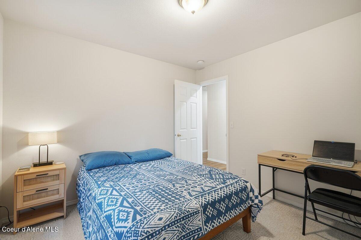 1628 West Cardinal Avenue Hayden, ID 83835 - Photo 20 of 32 1628 W Cardinal Ave_RedHogMedia 24