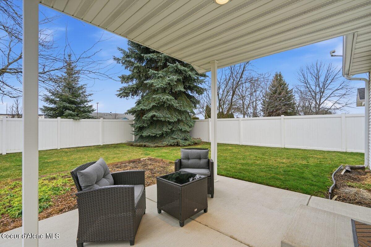 1628 West Cardinal Avenue Hayden, ID 83835 - Photo 29 of 32 1628 W Cardinal Ave_RedHogMedia 29