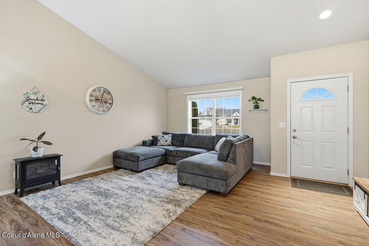 1628 West Cardinal Avenue Hayden, ID 83835 - Photo 6 of 32 1628 W Cardinal Ave_RedHogMedia 6