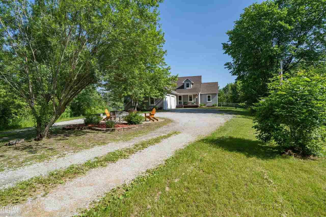 11172 Burt Road Emmett, MI 48022 - Photo 2 of 31 50078773-1.JPG