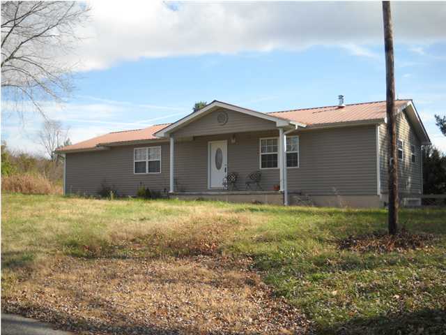 208 Cecil Morgan Road Pikeville, TN 37367 - Photo 1 of 16 Primary Photo