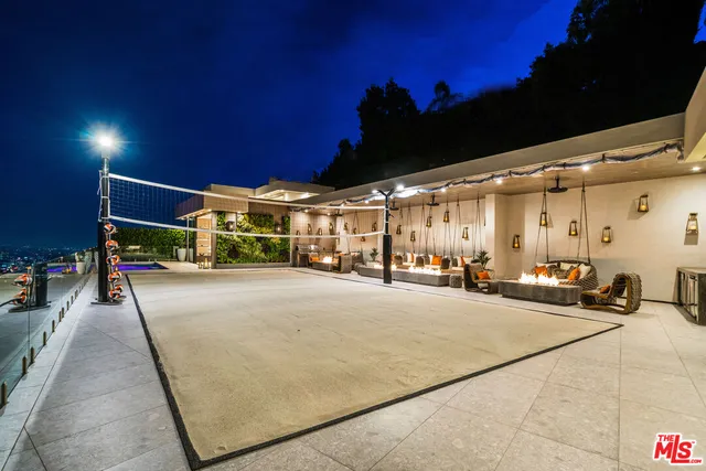 $68,000,000 | 9330 Flicker Way, Los Angeles, CA 90069