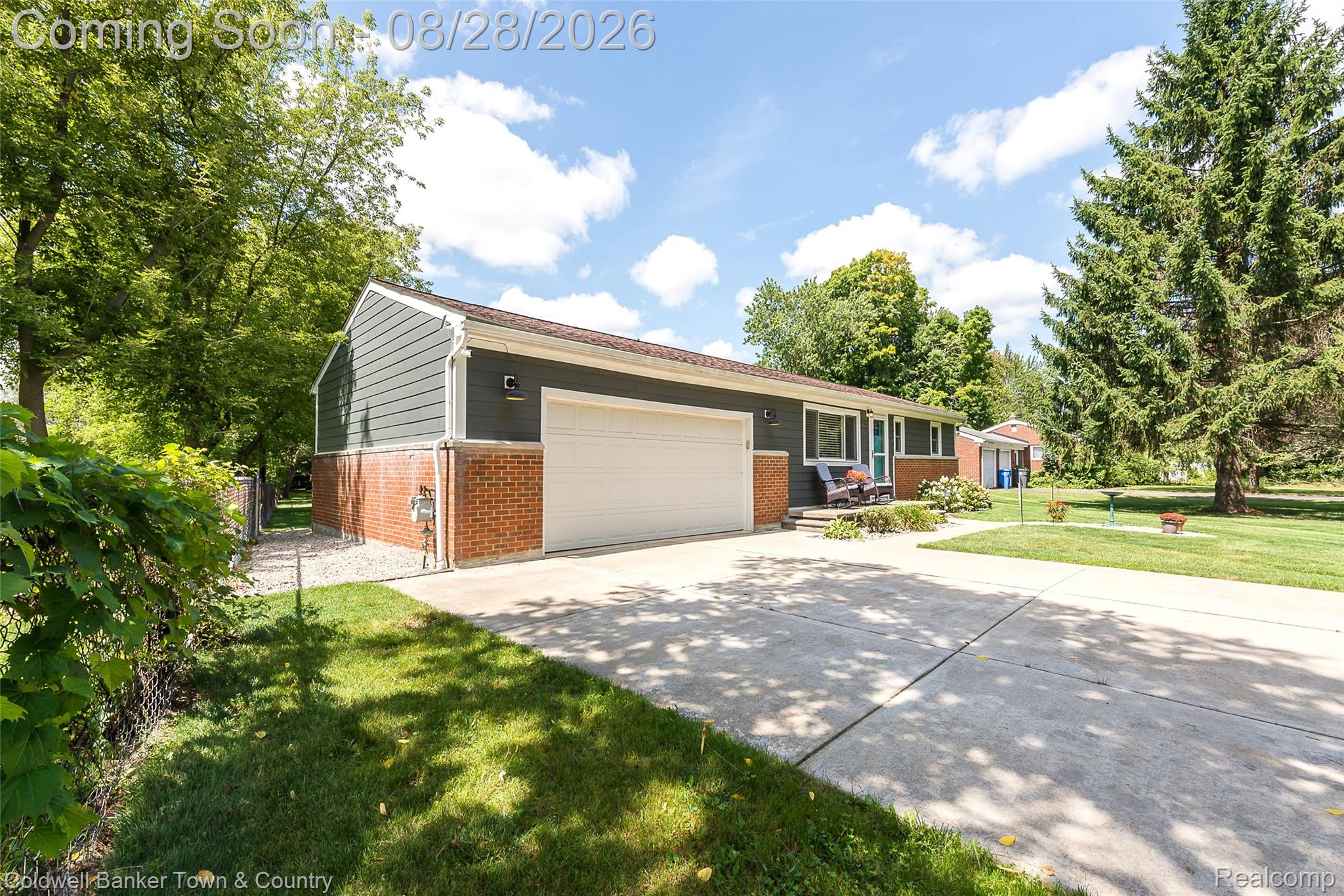 1810 Gray Road Howell, MI 48843 - Photo 38 of 41 DSC_1214.jpg