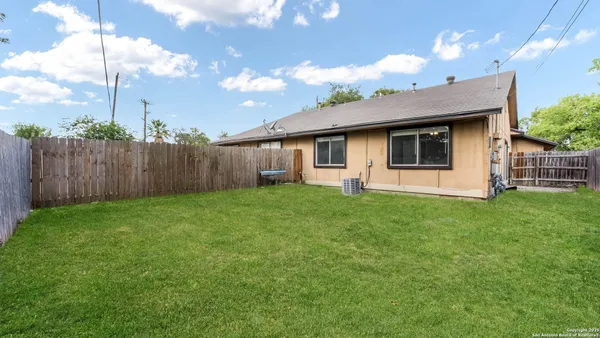 $1,100 | 5204 Gawain Drive, San Antonio, TX 78218