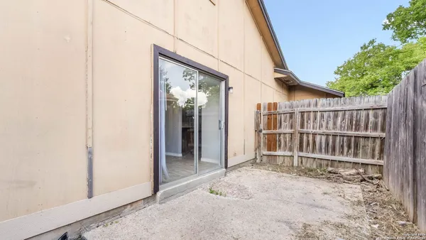 $1,100 | 5204 Gawain Drive, San Antonio, TX 78218