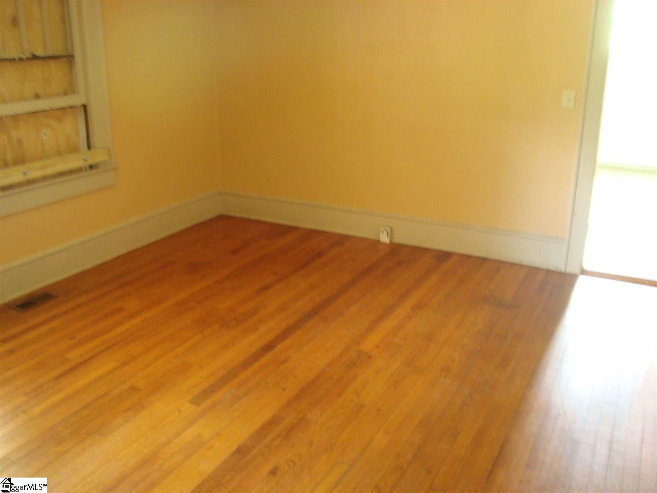 628 Staunton Bridge Road Greenville, SC 29611 - Photo 8 of 12 Gallery Image 8