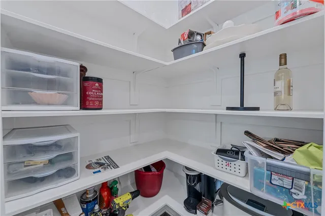 $2,250 | 1974 Flametree Avenue, New Braunfels, TX 78132