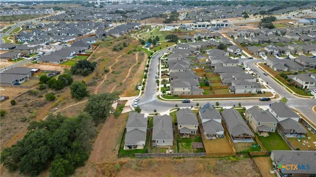 $2,250 | 1974 Flametree Avenue, New Braunfels, TX 78132