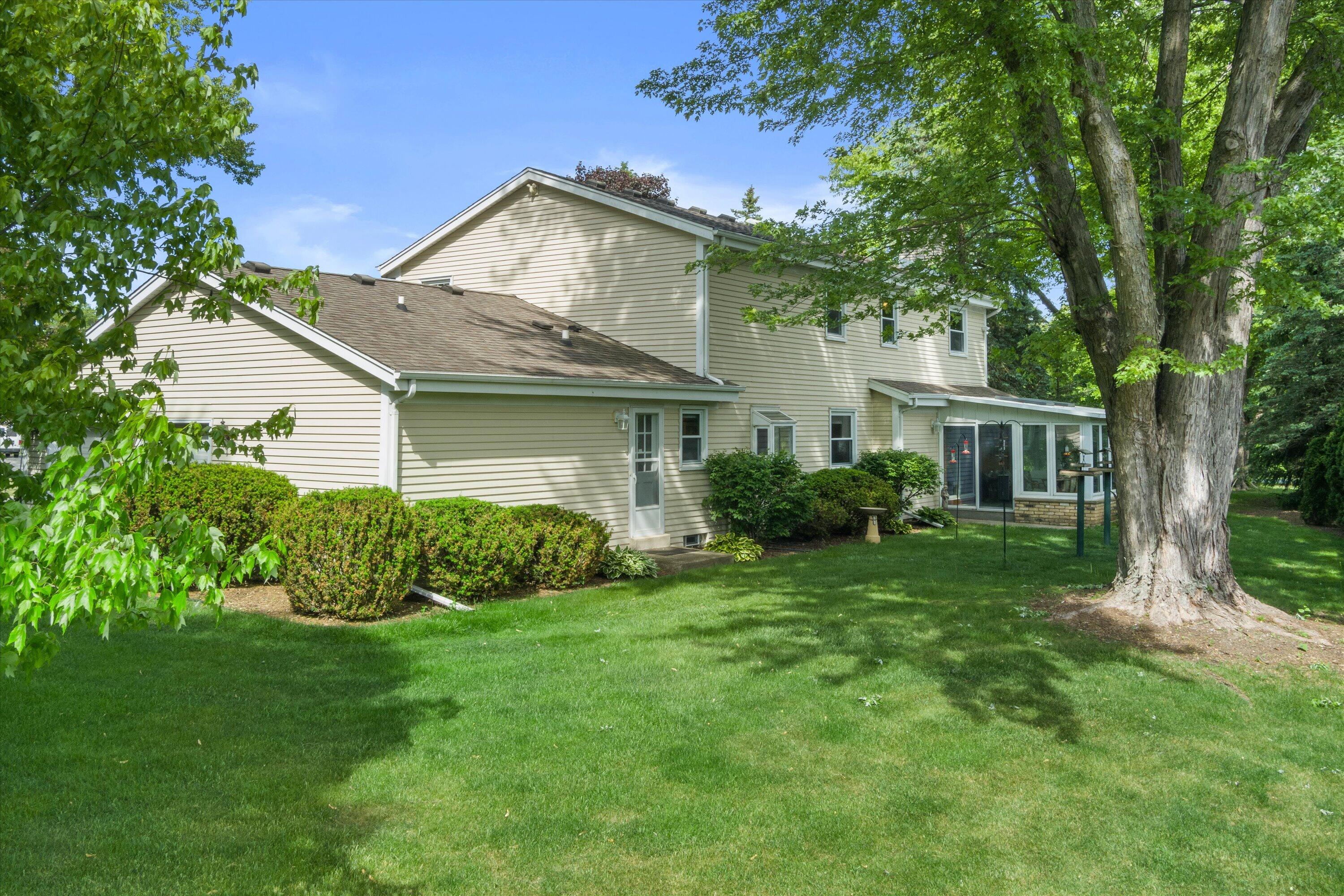 15655 Monet Court Brookfield, WI 53005 - Photo 58 of 60 58-MAX_0121