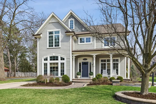 $1,390,000 | 321 Kenilworth Avenue, Glen Ellyn, IL 60137