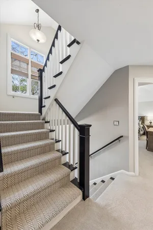 $1,390,000 | 321 Kenilworth Avenue, Glen Ellyn, IL 60137