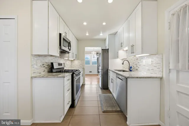 $3,000 | 1721 University Boulevard West, Silver Spring, MD 20902