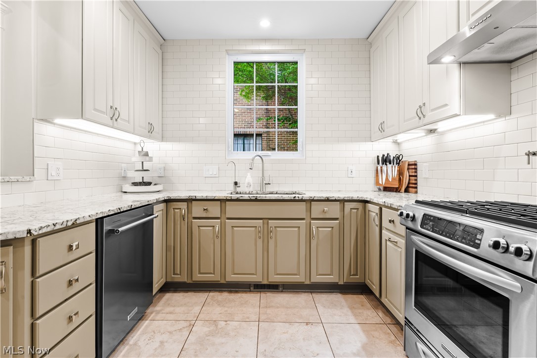 710 Mentor Road Akron, OH 44303 - Photo 18 of 50