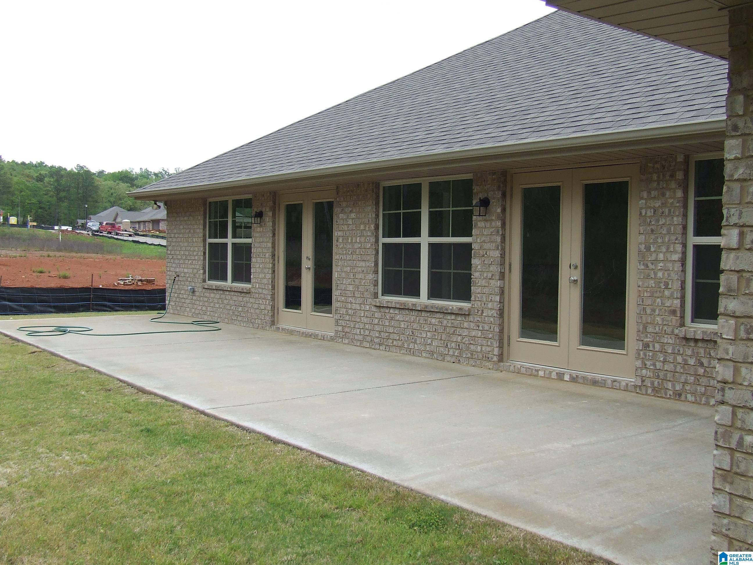 212 Dawsons Cv Drive Alabaster, AL 35007 - Photo 5 of 32