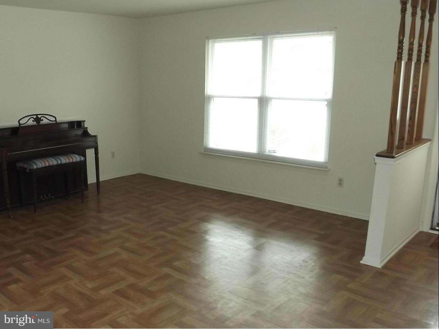 8151 Silo Road Severn, MD 21144 - Photo 6 of 20 Living Room