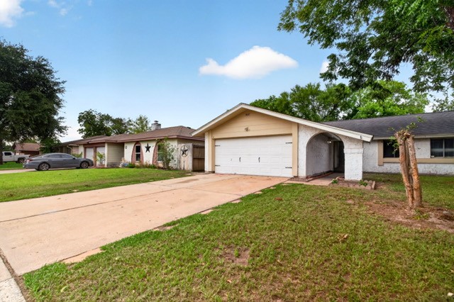 7622 Bubbling Spring Lane Houston, TX 77086 - Photo 3 of 25 Gallery Image 3