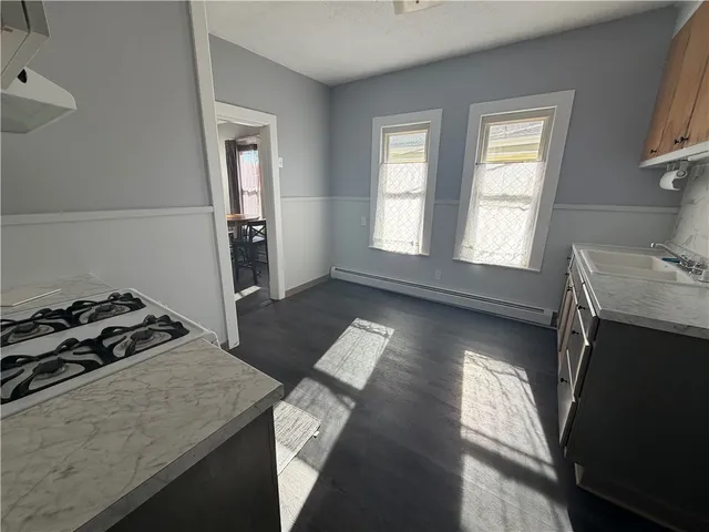 $1,975 | 112 High Street, Unit 2, Westerly, RI 02891