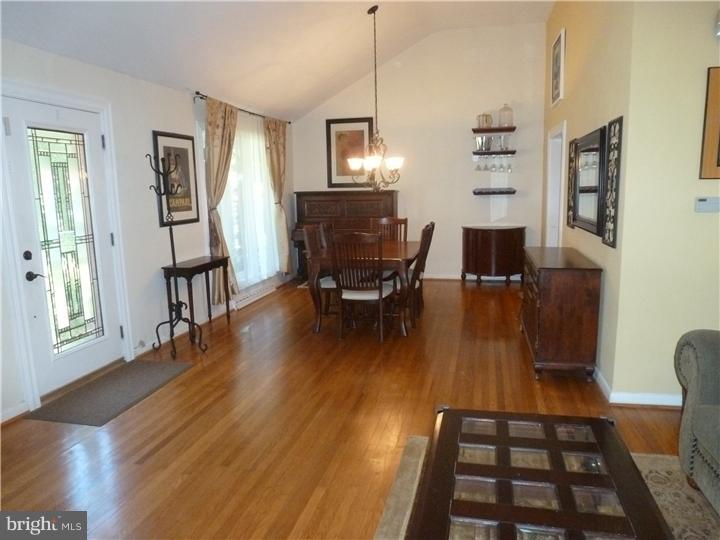 128 Cornell Road Bala Cynwyd, PA 19004 - Photo 4 of 25 Gallery Image 4
