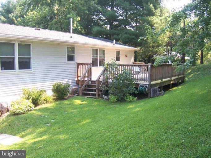 2905 Station Road Middletown, MD 21769 - Photo 6 of 14 Deck
