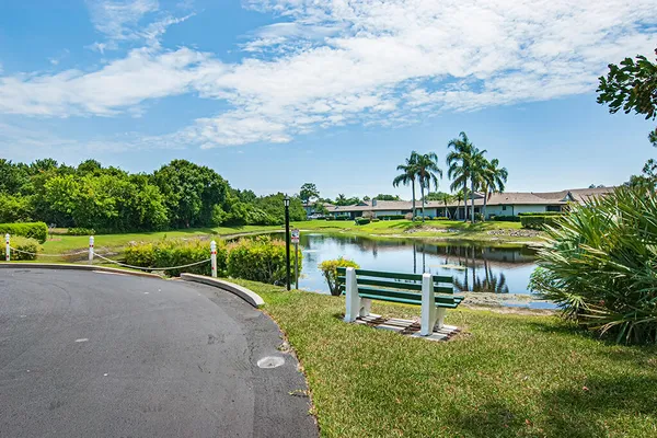 $2,500 | 710 Timber Ridge Trail Southwest, Vero Beach, FL 32962