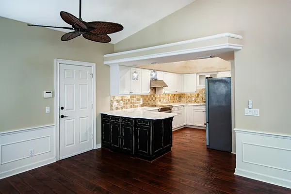 $2,500 | 710 Timber Ridge Trail Southwest, Vero Beach, FL 32962