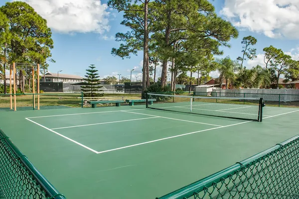 $2,500 | 710 Timber Ridge Trail Southwest, Vero Beach, FL 32962