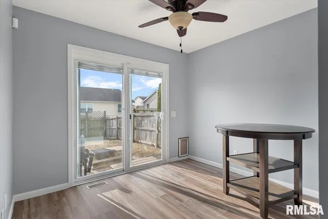 $195,000 | 130 Genoa Drive, Springfield, IL 62703