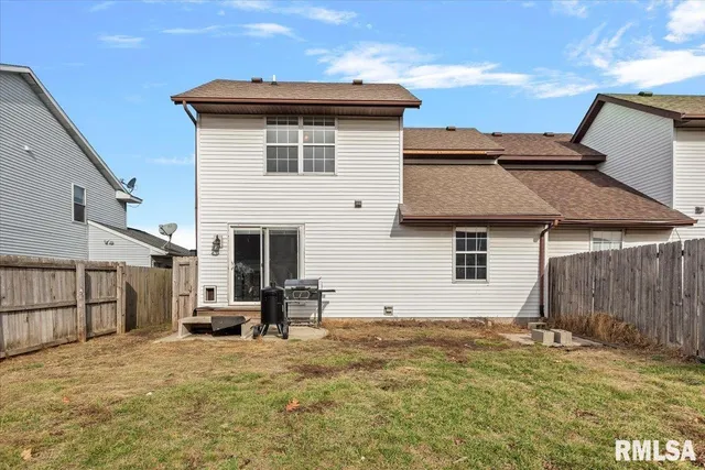 $195,000 | 130 Genoa Drive, Springfield, IL 62703