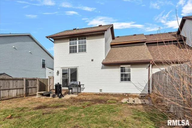 $195,000 | 130 Genoa Drive, Springfield, IL 62703