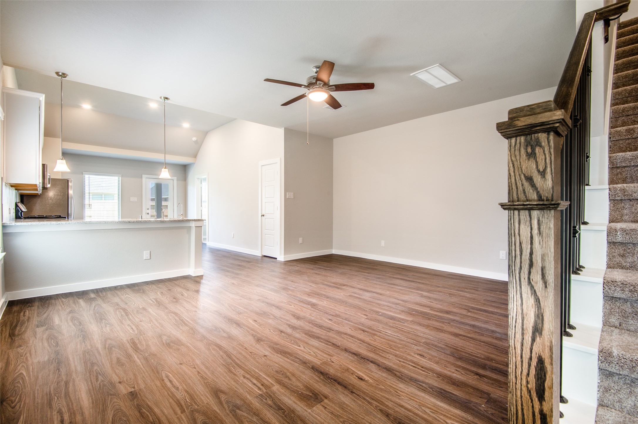 17684 Tree Of Heaven Conroe, TX 77385 - Photo 3 of 12