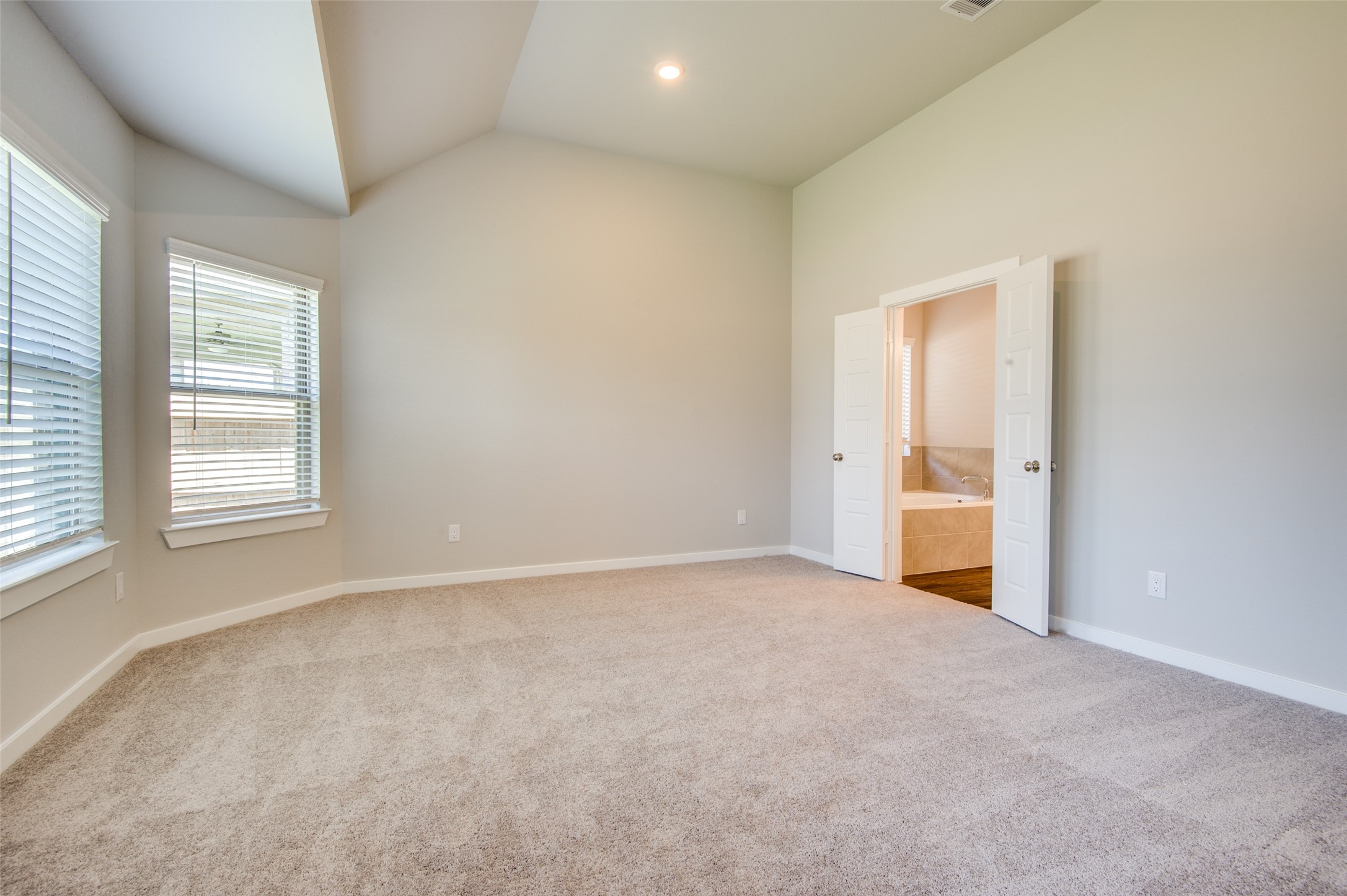 17684 Tree Of Heaven Conroe, TX 77385 - Photo 6 of 12