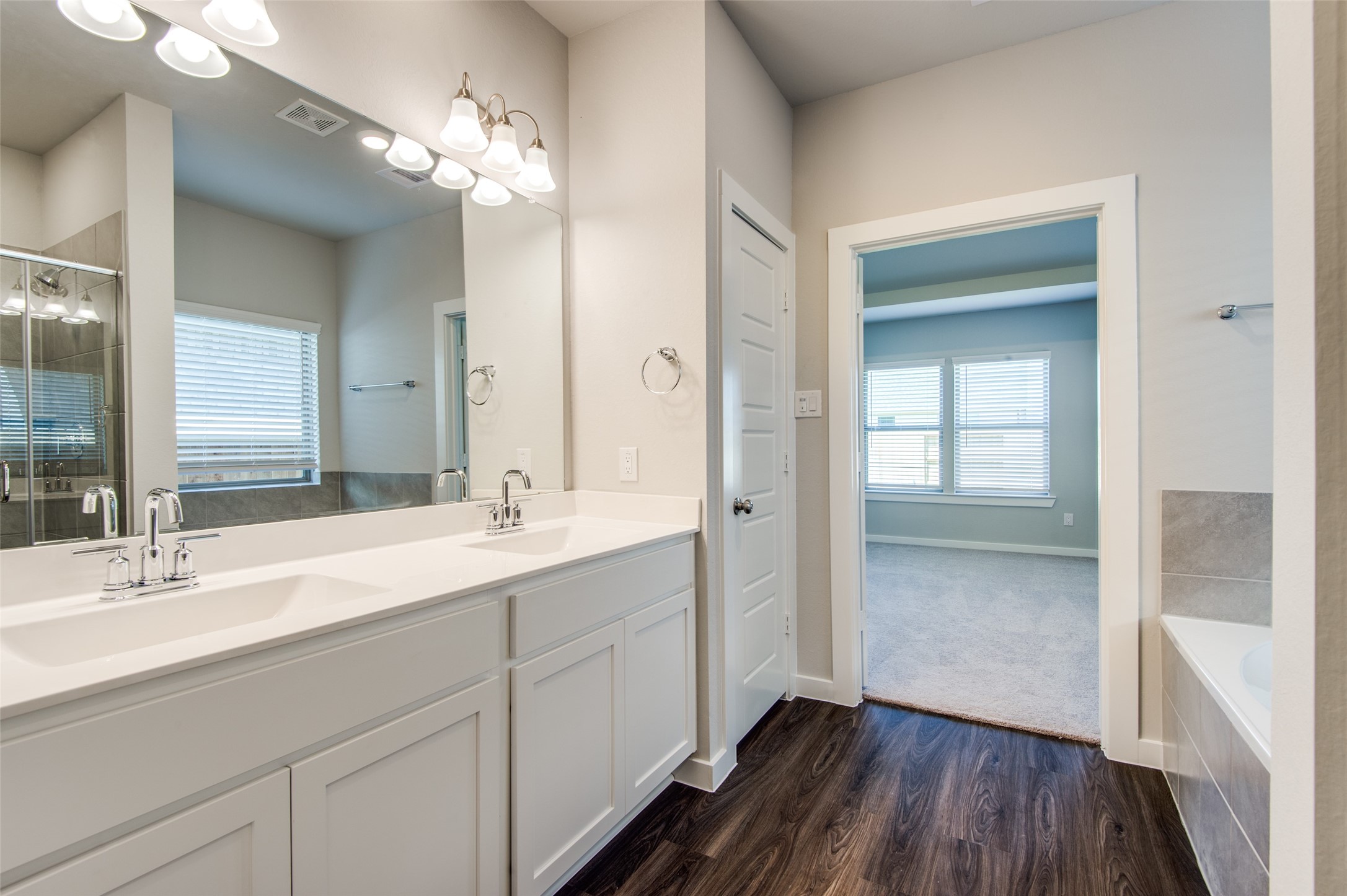 17684 Tree Of Heaven Conroe, TX 77385 - Photo 7 of 12