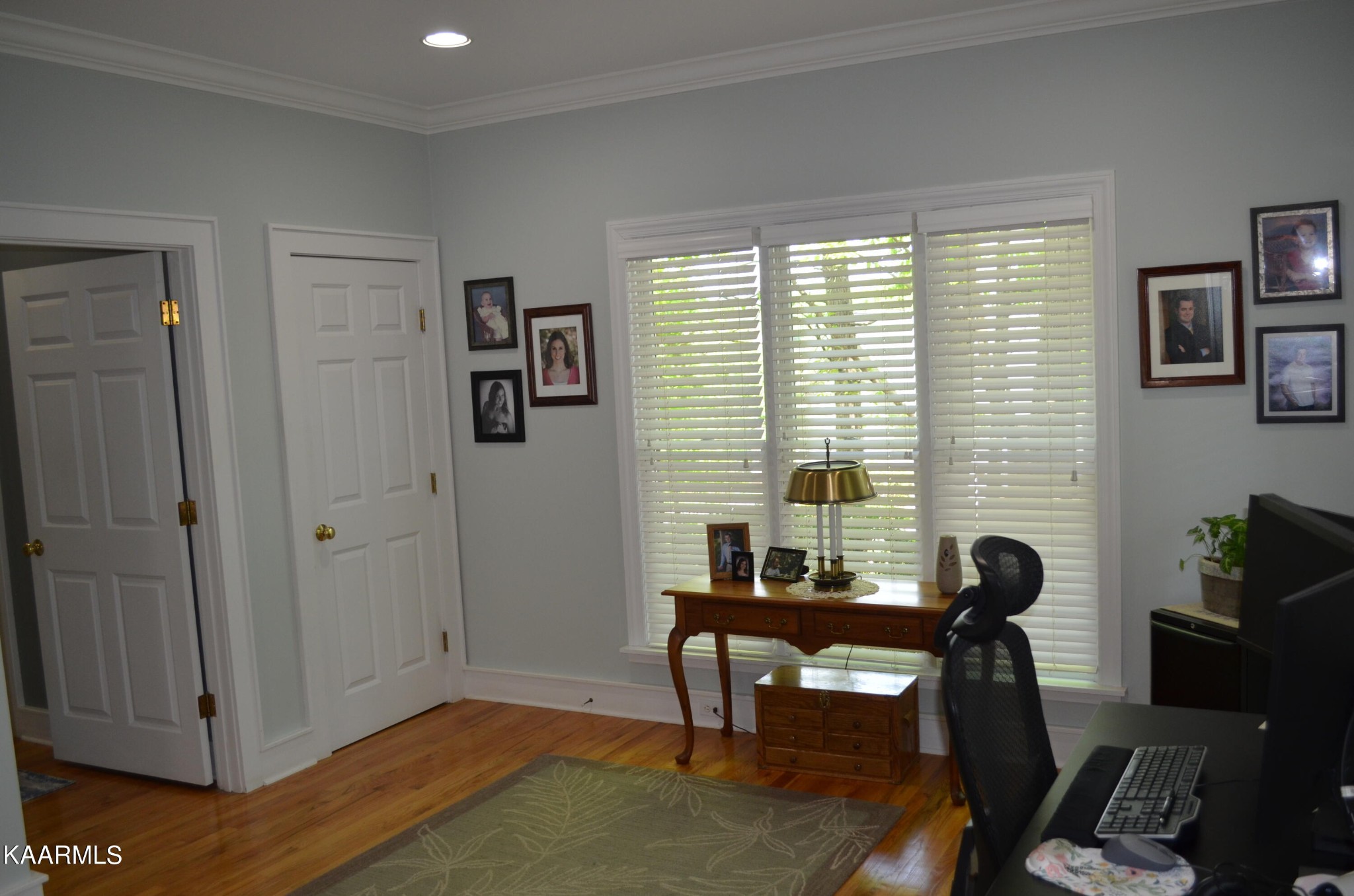 111 Dover Lane Oak Ridge, TN 37830 - Photo 36 of 60 a view of a workspace with furniture and a window