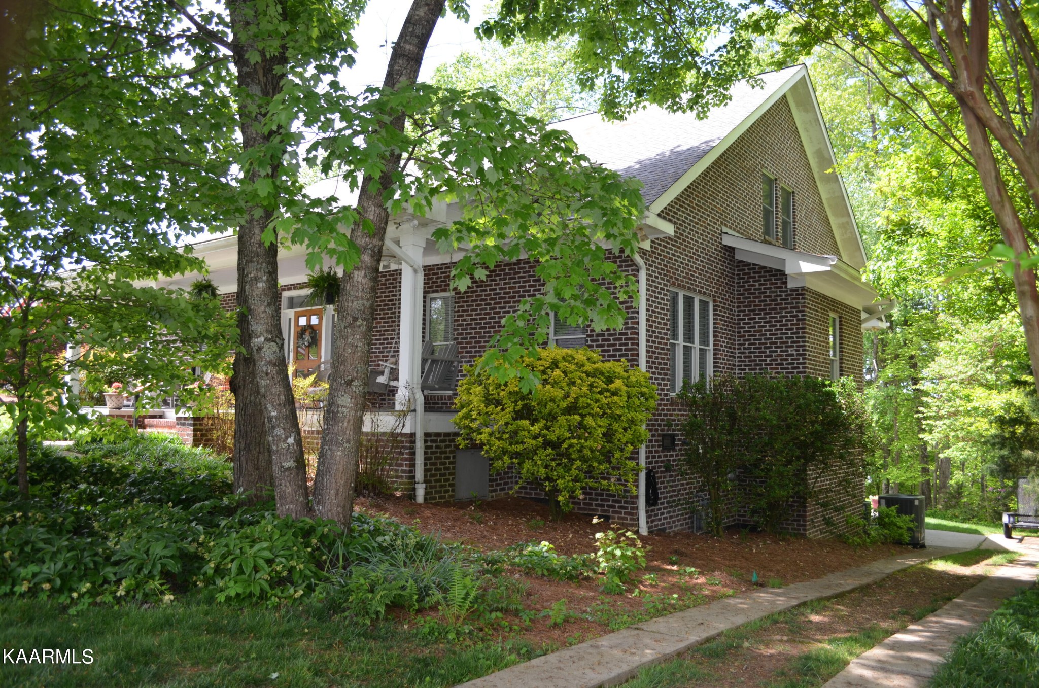 111 Dover Lane Oak Ridge, TN 37830 - Photo 4 of 60
