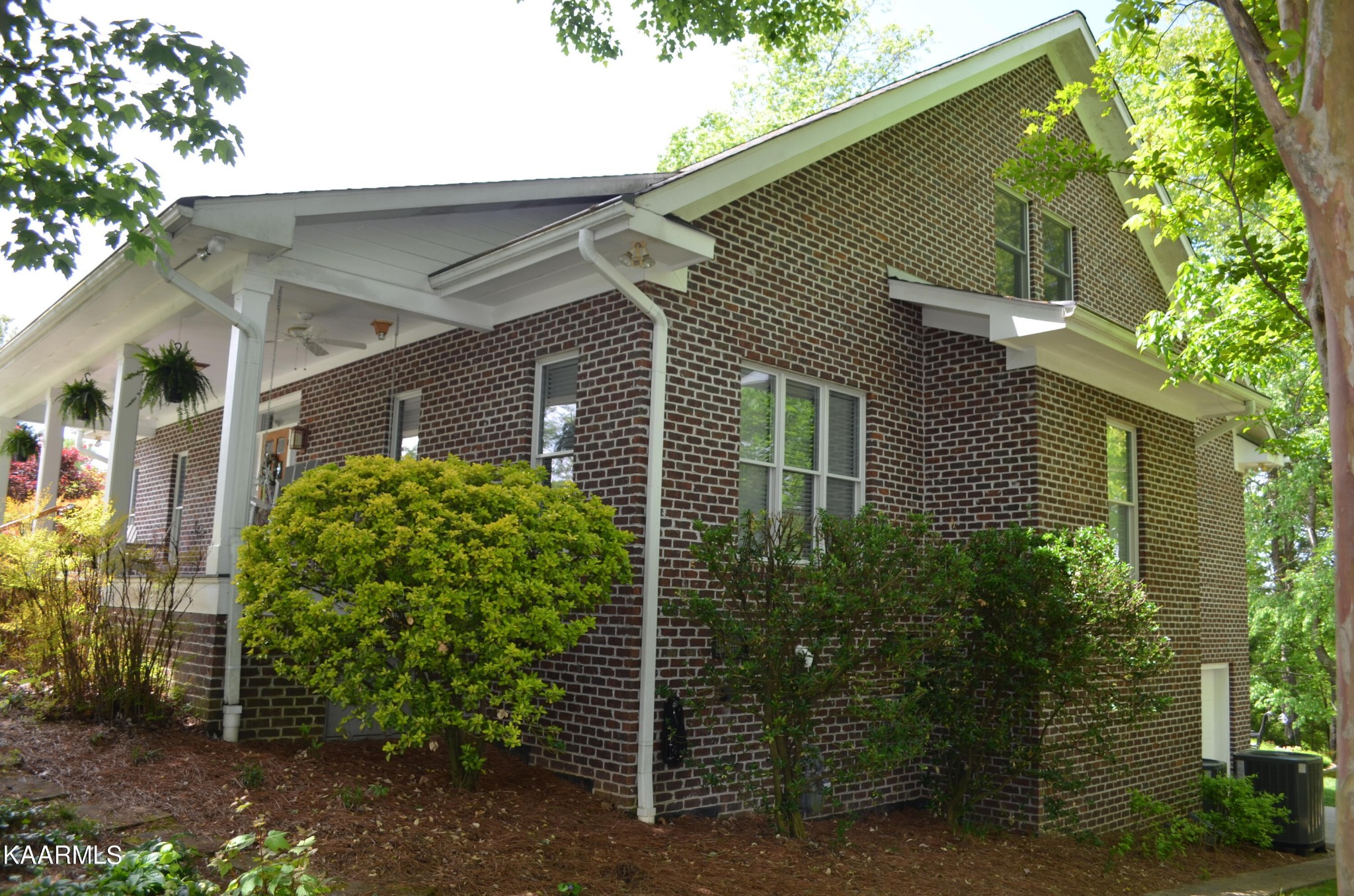 111 Dover Lane Oak Ridge, TN 37830 - Photo 5 of 60