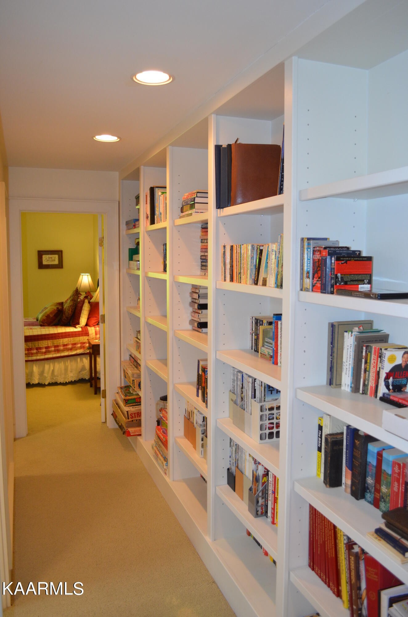 111 Dover Lane Oak Ridge, TN 37830 - Photo 54 of 60 a living room with furniture and a book shelf