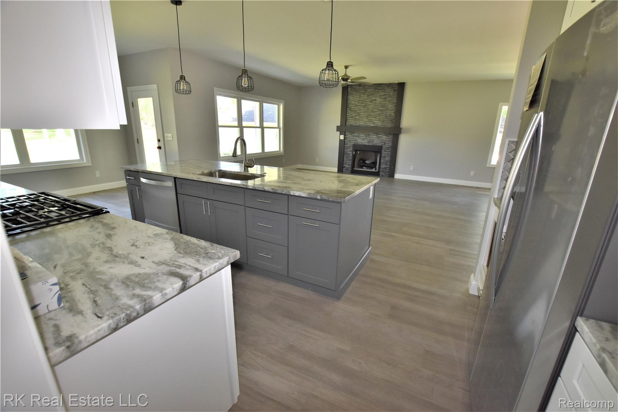 58635 Lind Road Washington, MI 48094 - Photo 7 of 23 DSC_0308.JPG