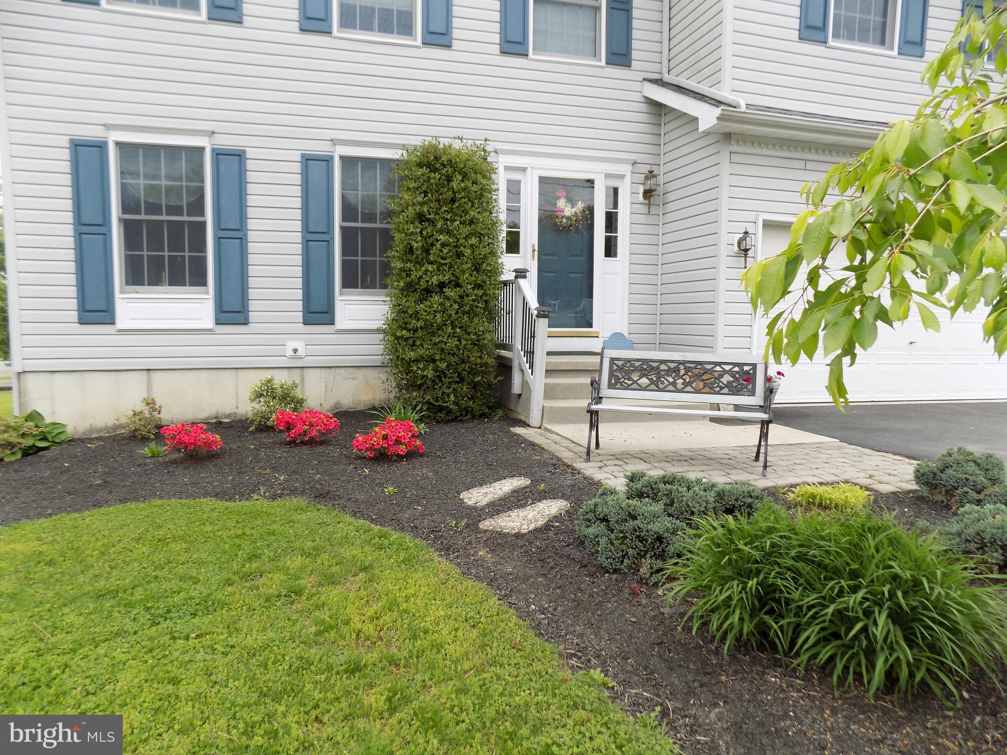 1436 Oldfield Point Road Elkton, MD 21921 - Photo 4 of 29 Beautiful landscaping