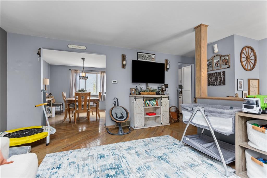 410 Roberts Road Pittsburgh, PA 15239 - Photo 13 of 27 Gallery Image 13