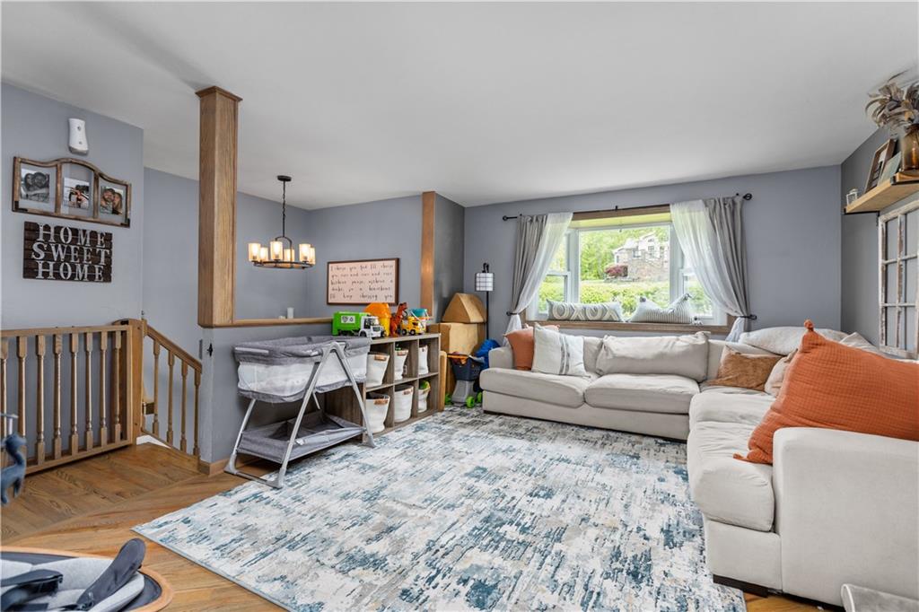 410 Roberts Road Pittsburgh, PA 15239 - Photo 14 of 27 Gallery Image 14
