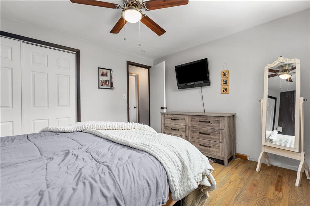 410 Roberts Road Pittsburgh, PA 15239 - Photo 17 of 27 Gallery Image 17