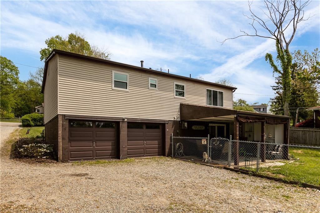 410 Roberts Road Pittsburgh, PA 15239 - Photo 3 of 27 Gallery Image 3