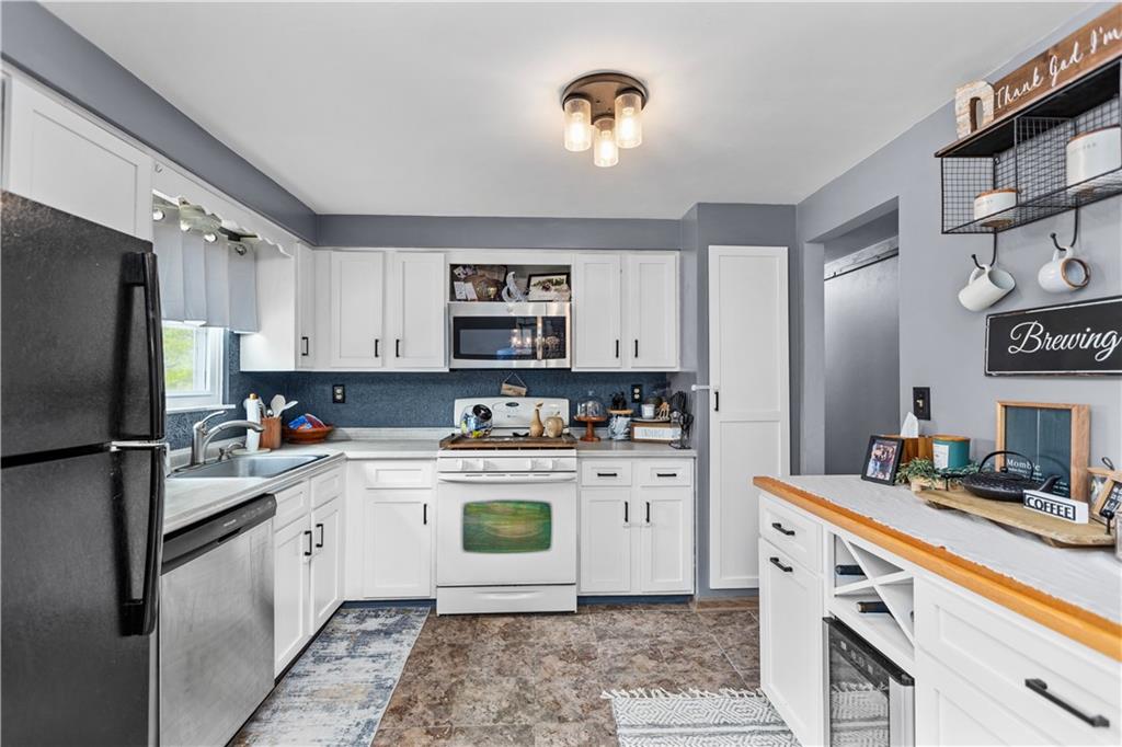 410 Roberts Road Pittsburgh, PA 15239 - Photo 9 of 27 Gallery Image 9