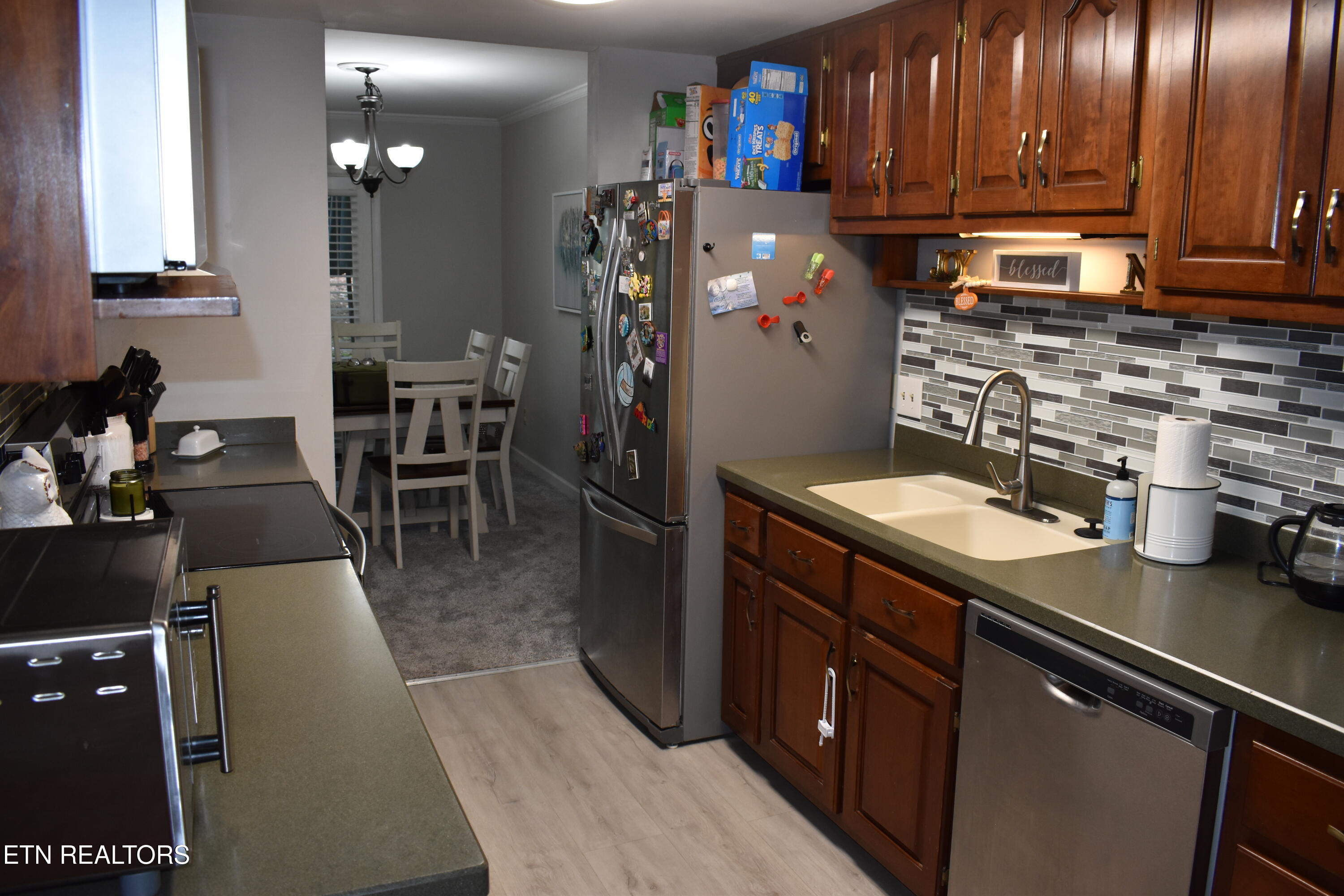 48 Valley Forge Drive Oak Ridge, TN 37830 - Photo 11 of 27 Kitchen 1