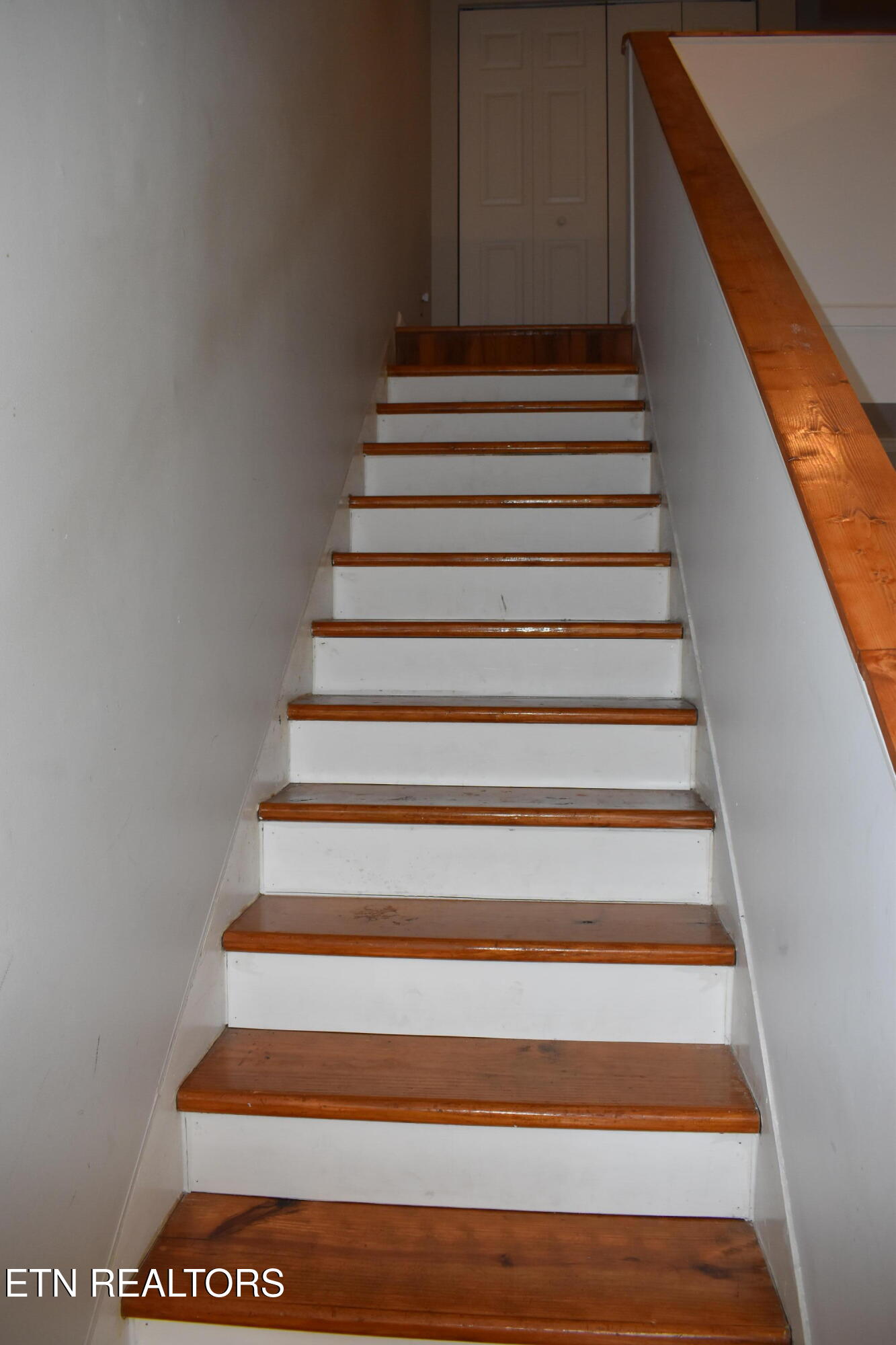 48 Valley Forge Drive Oak Ridge, TN 37830 - Photo 18 of 27 DSC_0053