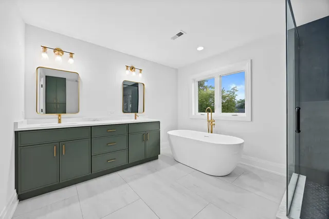 $720,000 | 8743 Austin Avenue, Oak Lawn, IL 60453