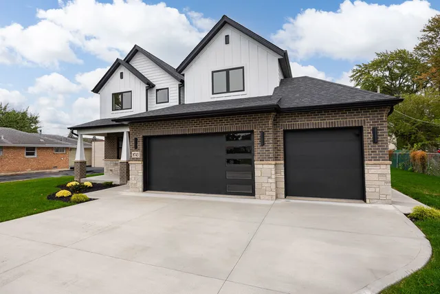 $720,000 | 8743 Austin Avenue, Oak Lawn, IL 60453